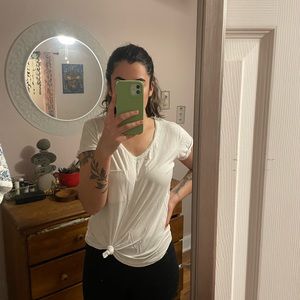 White v neck t shirt